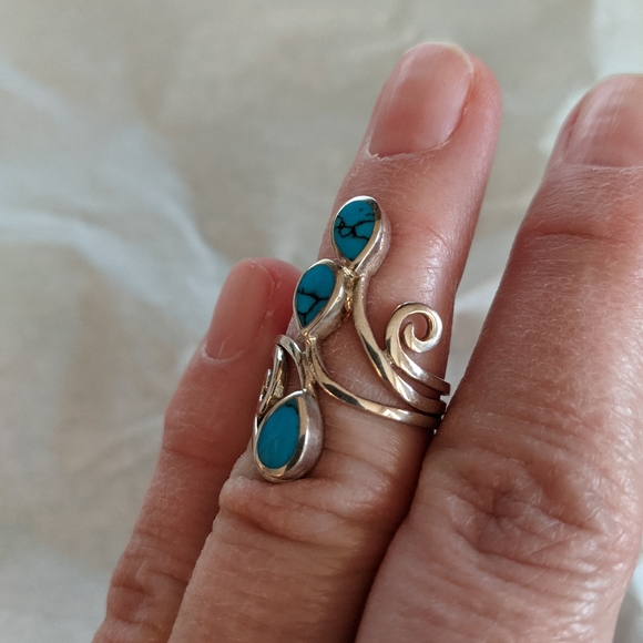 Fine Turquoise Enamel .925 Silver Ring, Size 5.5 - Picture 8 of 9